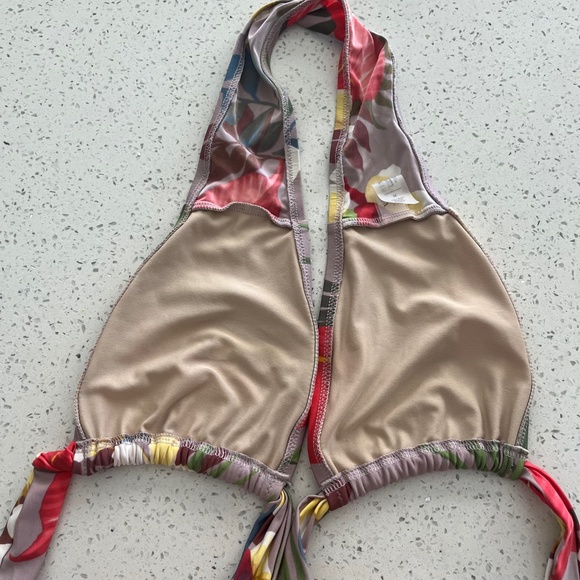 VICTORIA SECRET Tropical Bikini Set - Picture 4 of 9